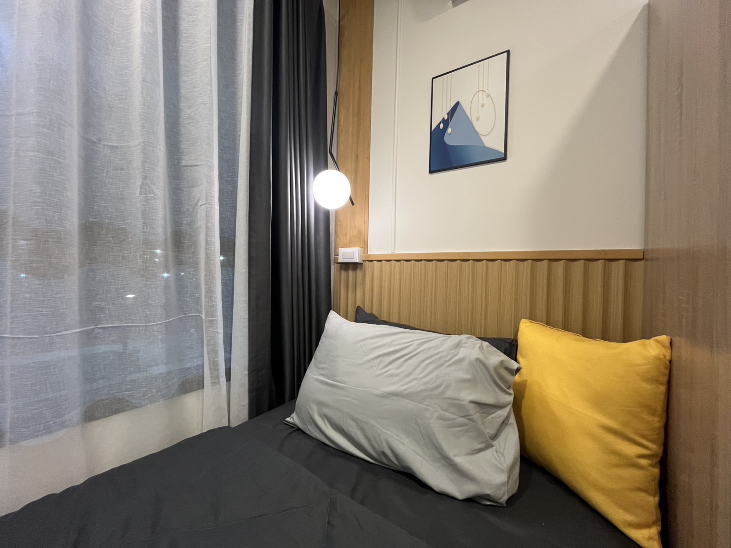 13efcd2715bf4707aa25d008ca5a1f8b-1