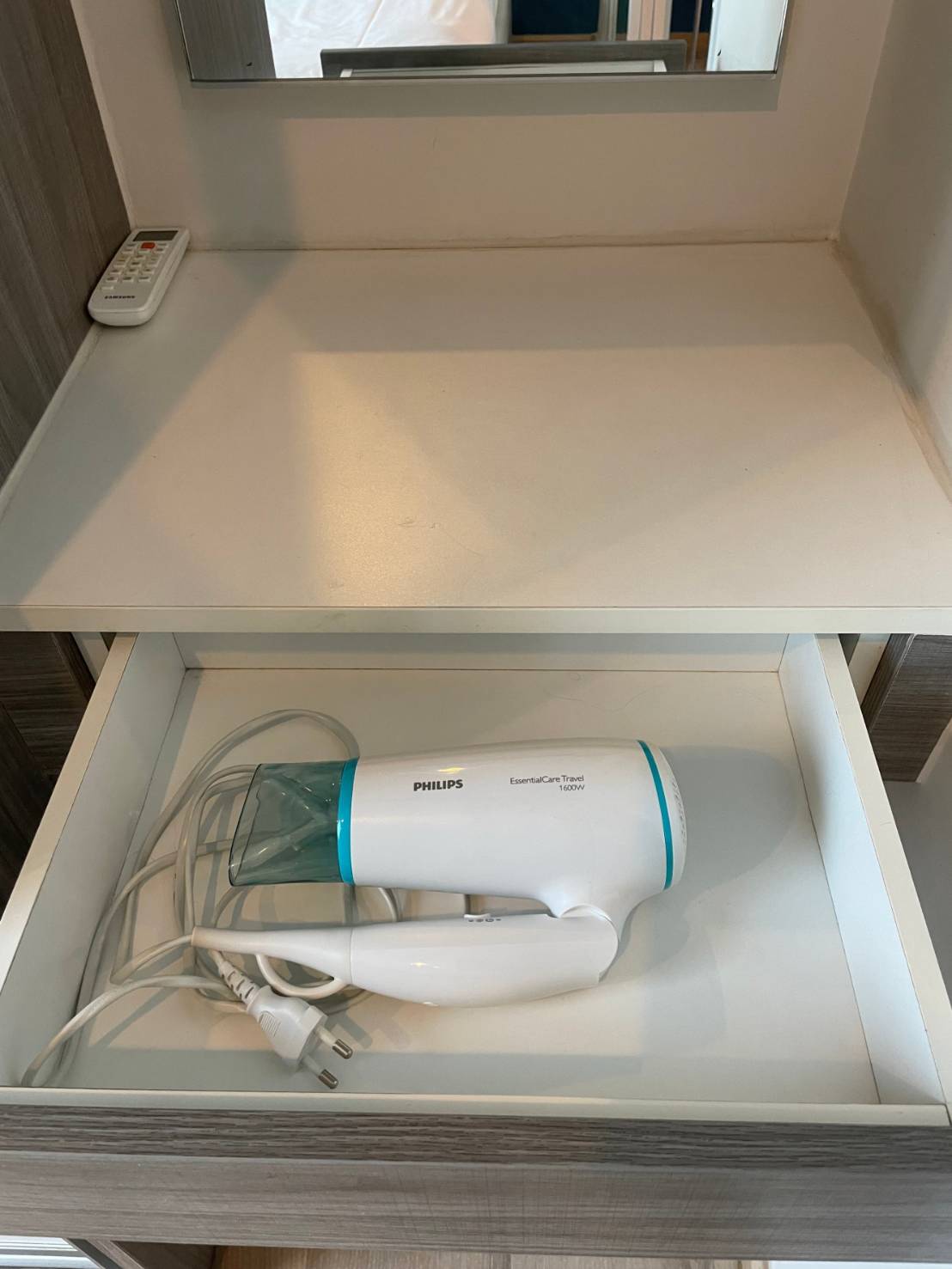 15d28cd569a6452cbb613ff259d66a3f-2