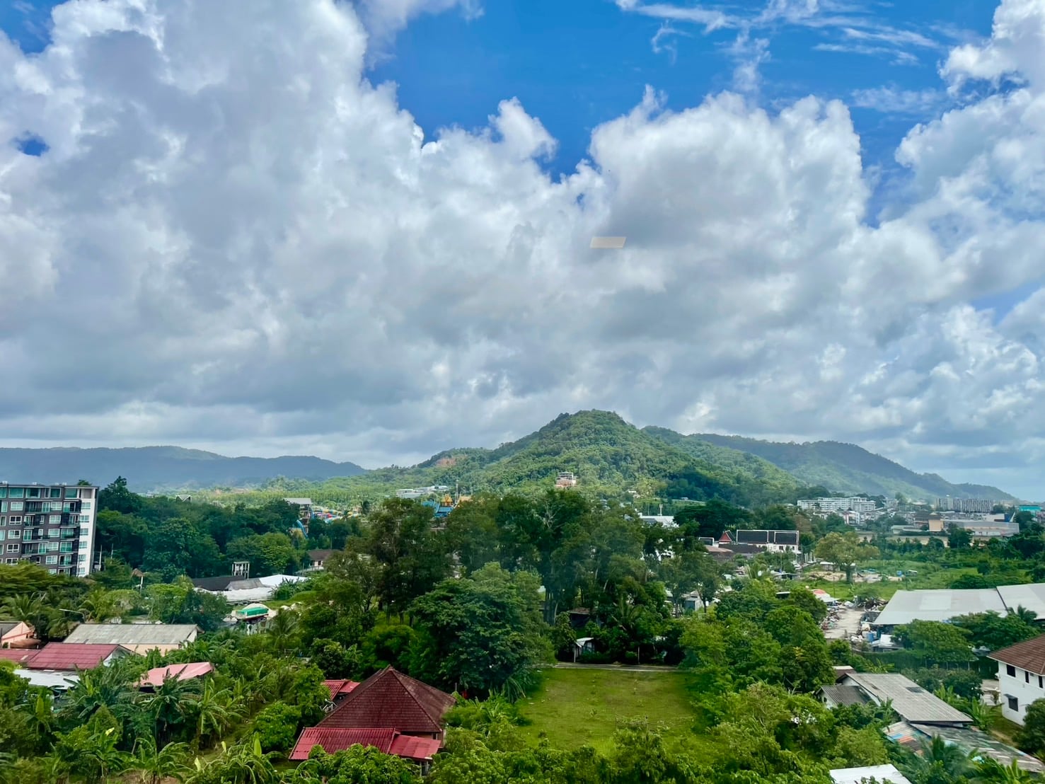 17b01275427e42e08fe5f20cc8d3cbd5