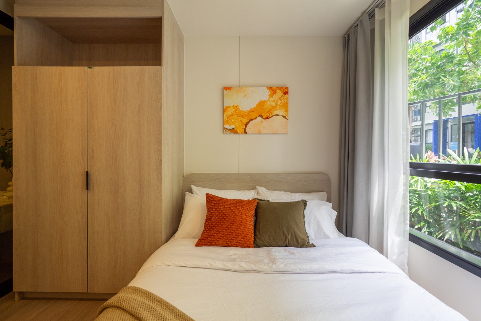 17dd7aa4e22d4f9bb01a71ea009408e5