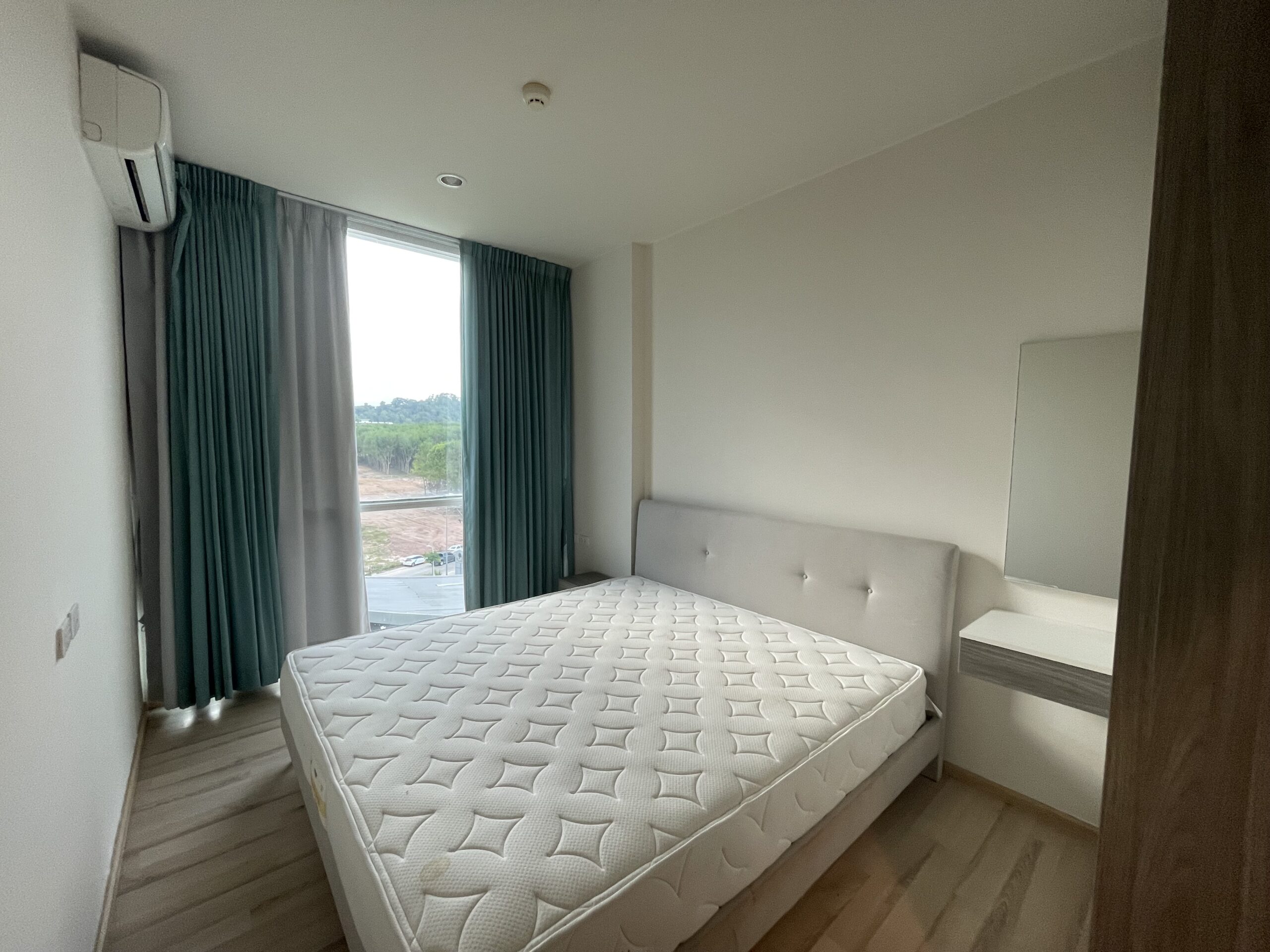 18C34B63-A3CA-4CC9-99CB-3815E0D399C1