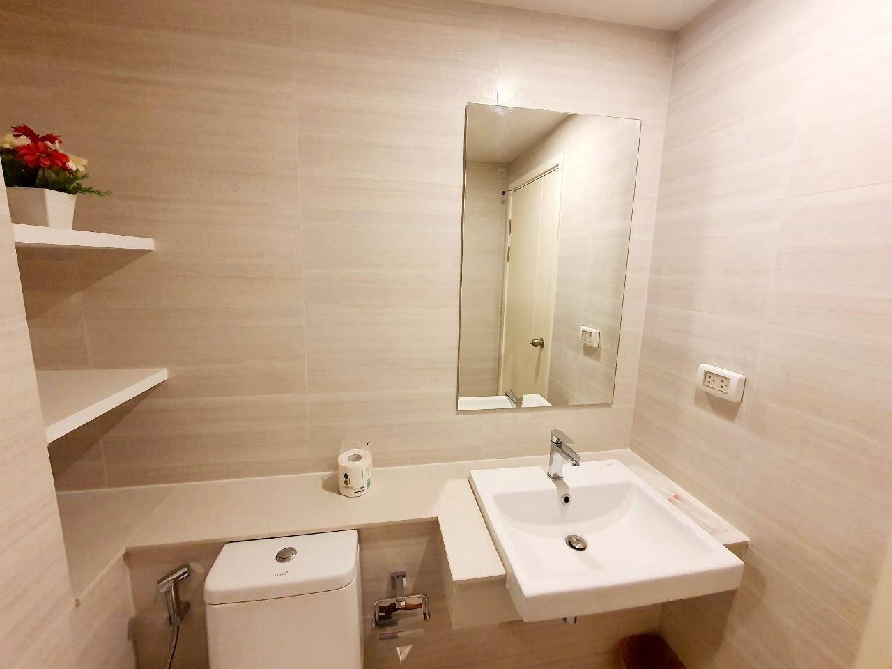 196eb7c109934e7aba5720ee88876a04