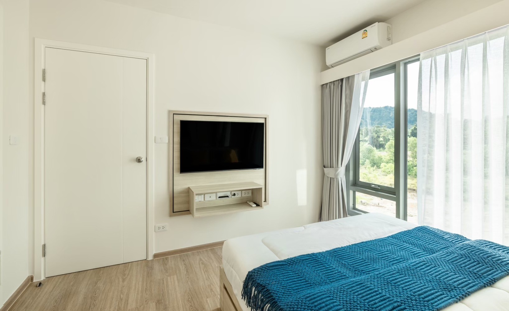 1dce7e52e63d4609a660b60b92604b15-1