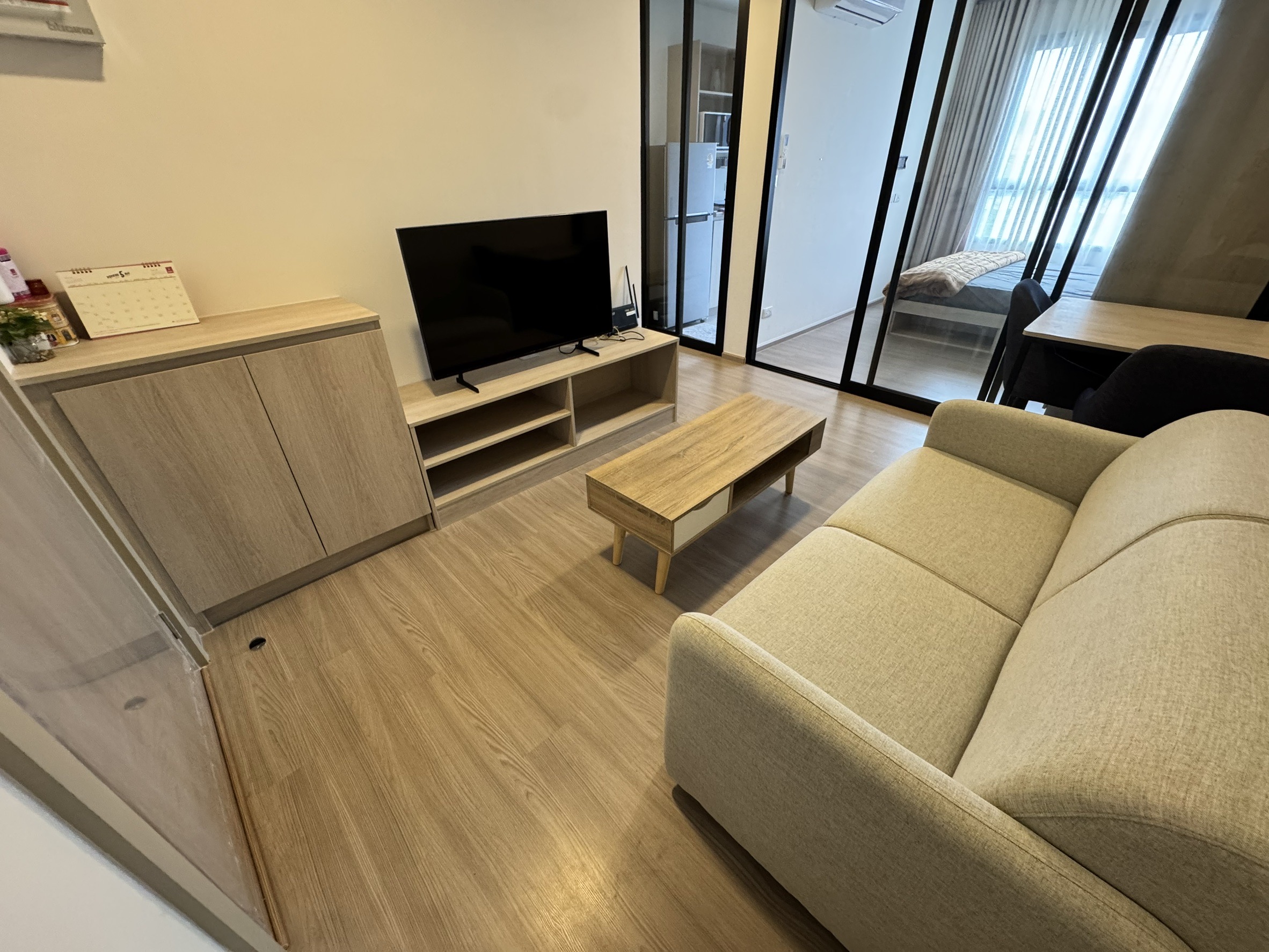 2151d51e5d884ffaaf5f5db8e0c85e03-1