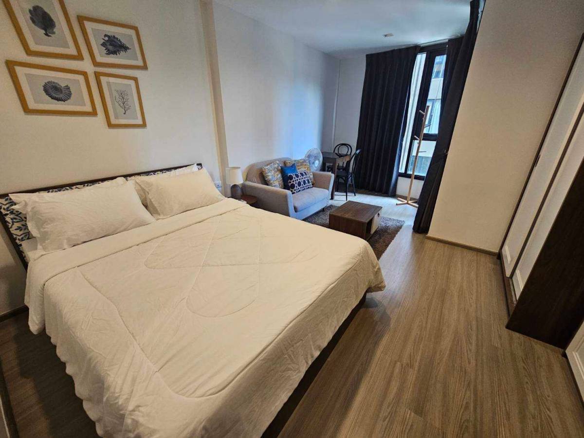 22bdcbb8ad154d2a9991845df9d6bc43