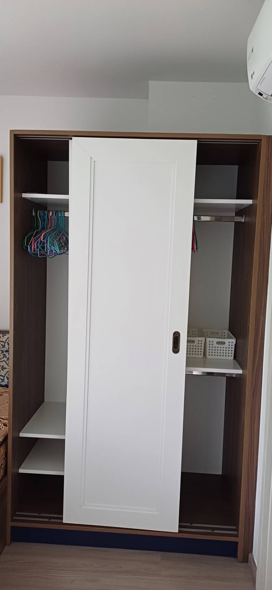 23e95dd888f34fe6b6195110c4fb8890