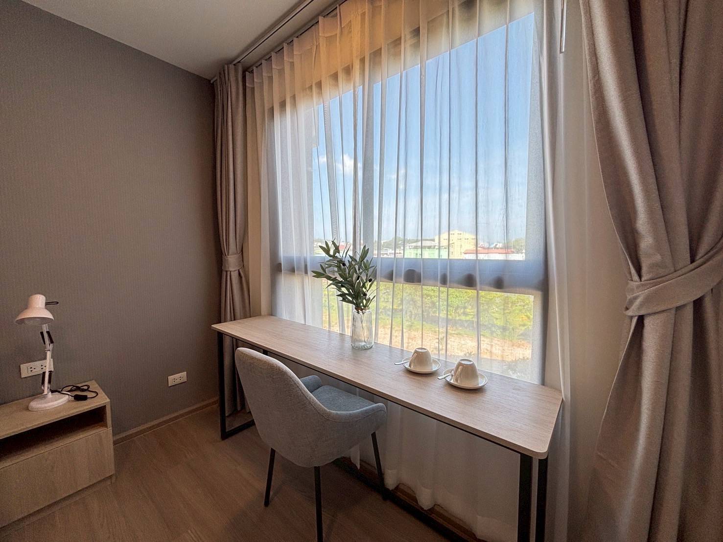 2455d07c5e034b21a0c9bdd7bbdfa601-1