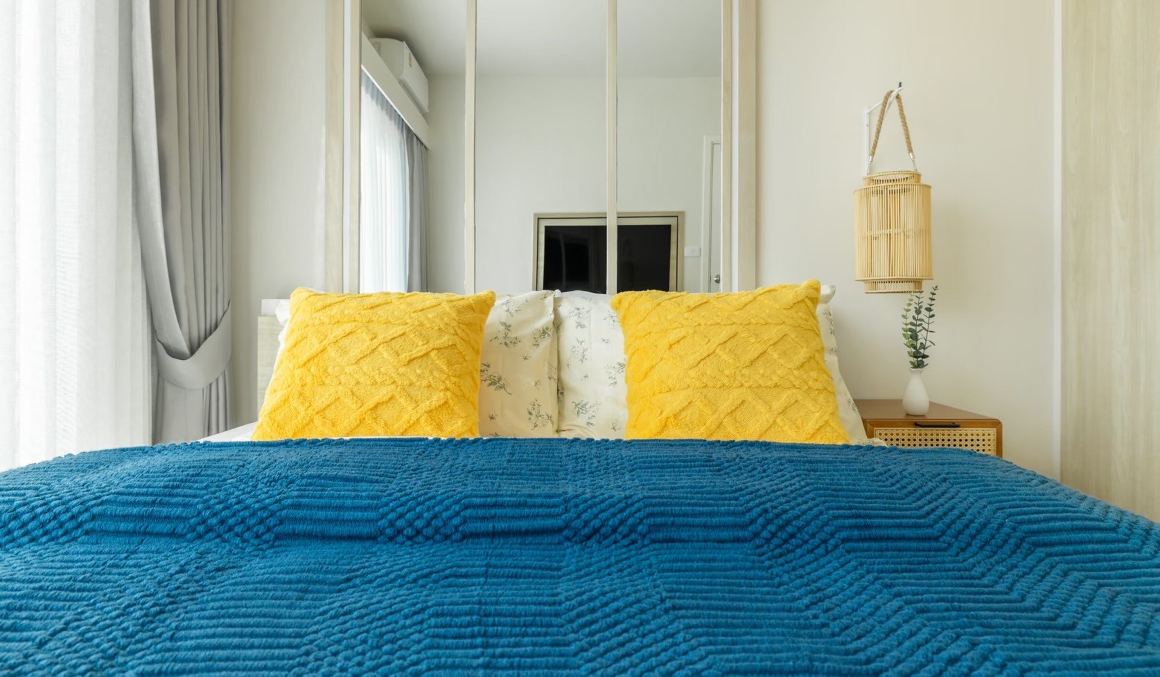 25aa9fdc3ebb4712a9c51ae09c6a13ad-1