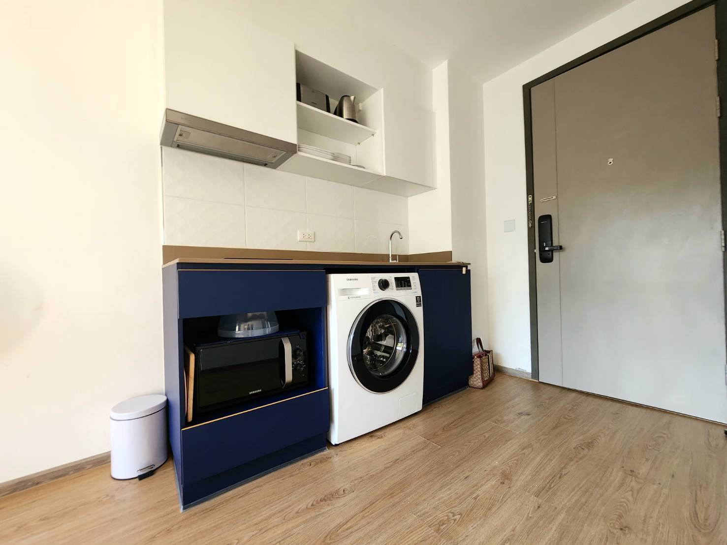 271a188fc78d4f9ca8f232737321b840