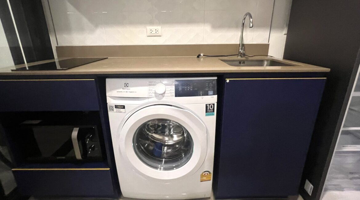 29874b7da7244e25aa868d3201f0e3f2-1