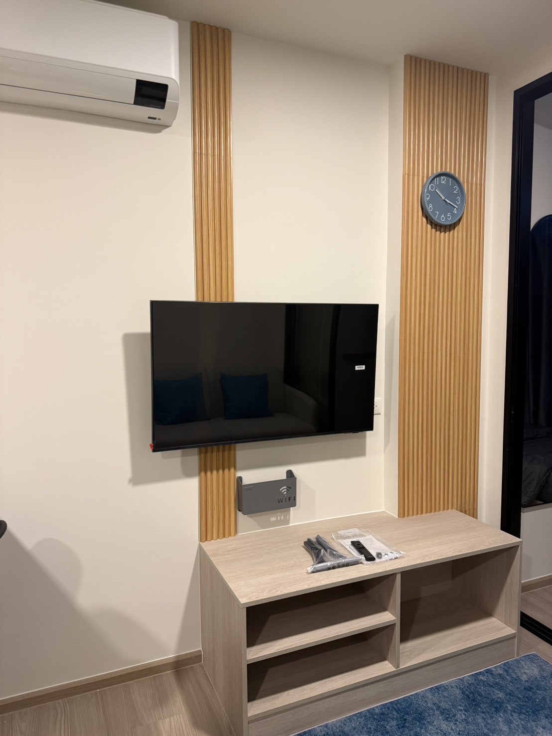 2ac79437f26d47d49fb785d8177e4eb3-1