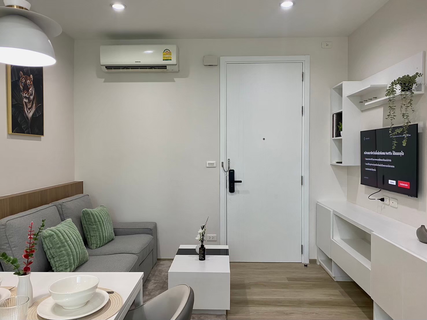 2bd15c89098f44a9aa00e72252148a14-1