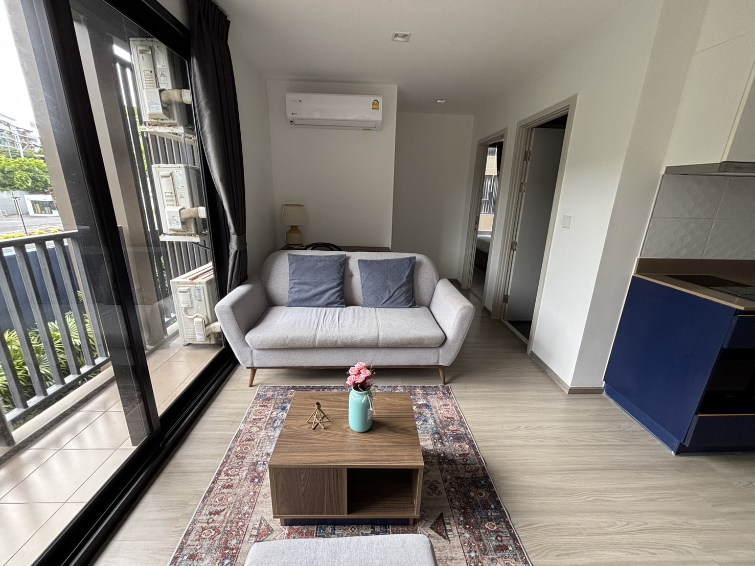 2fb898a5063a4546bd4450638eef7ca4-1