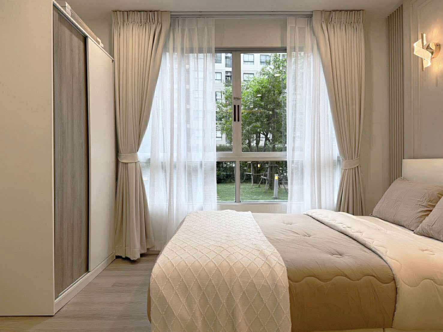 3811cc6497764d3bbf90beb479f6c939-1