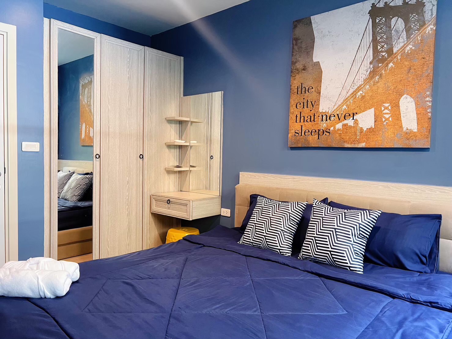 3c330955ead743769637f86476b0e88c-1