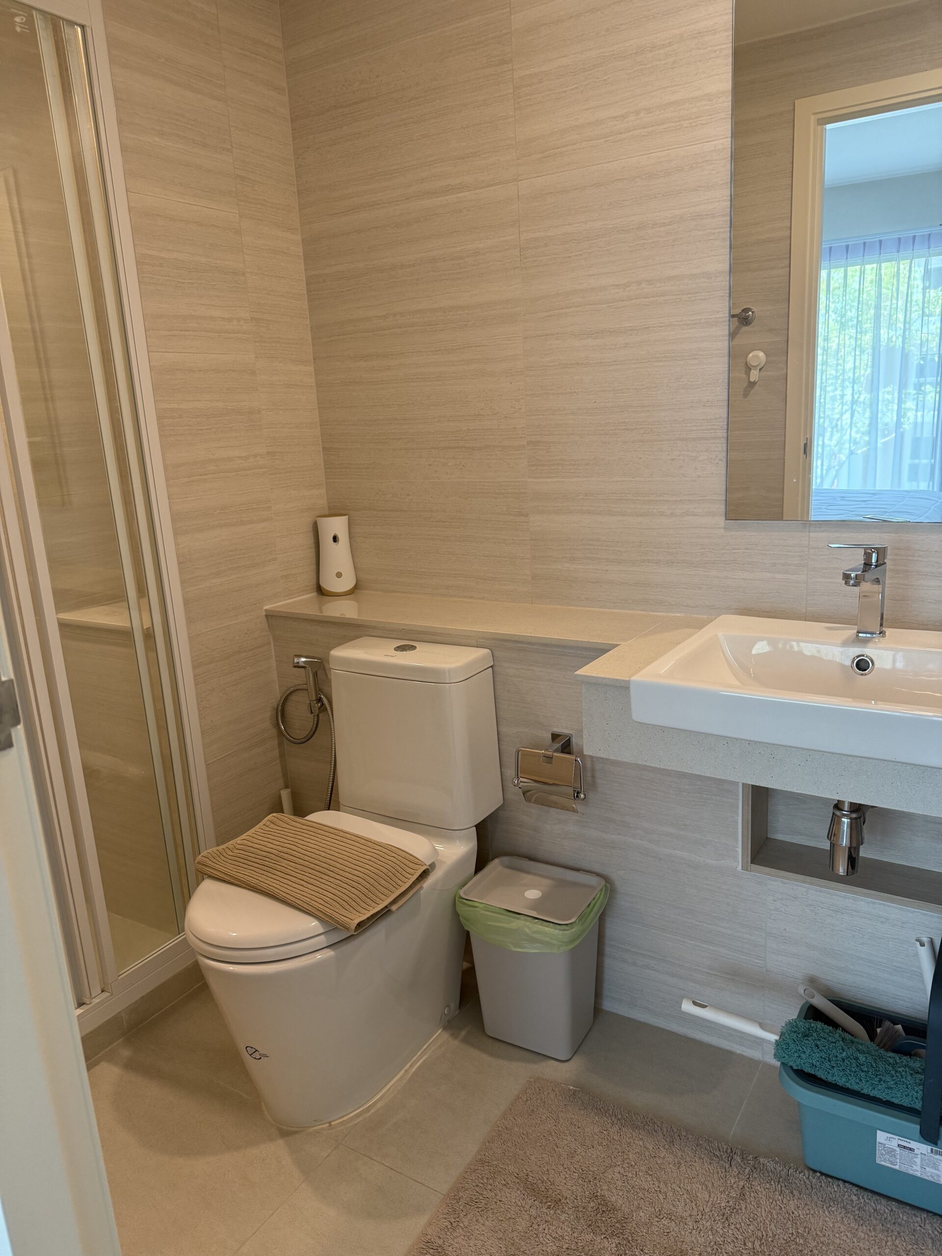 452DEFF0-ABDB-48A0-9AC2-723F5DD6DFF3