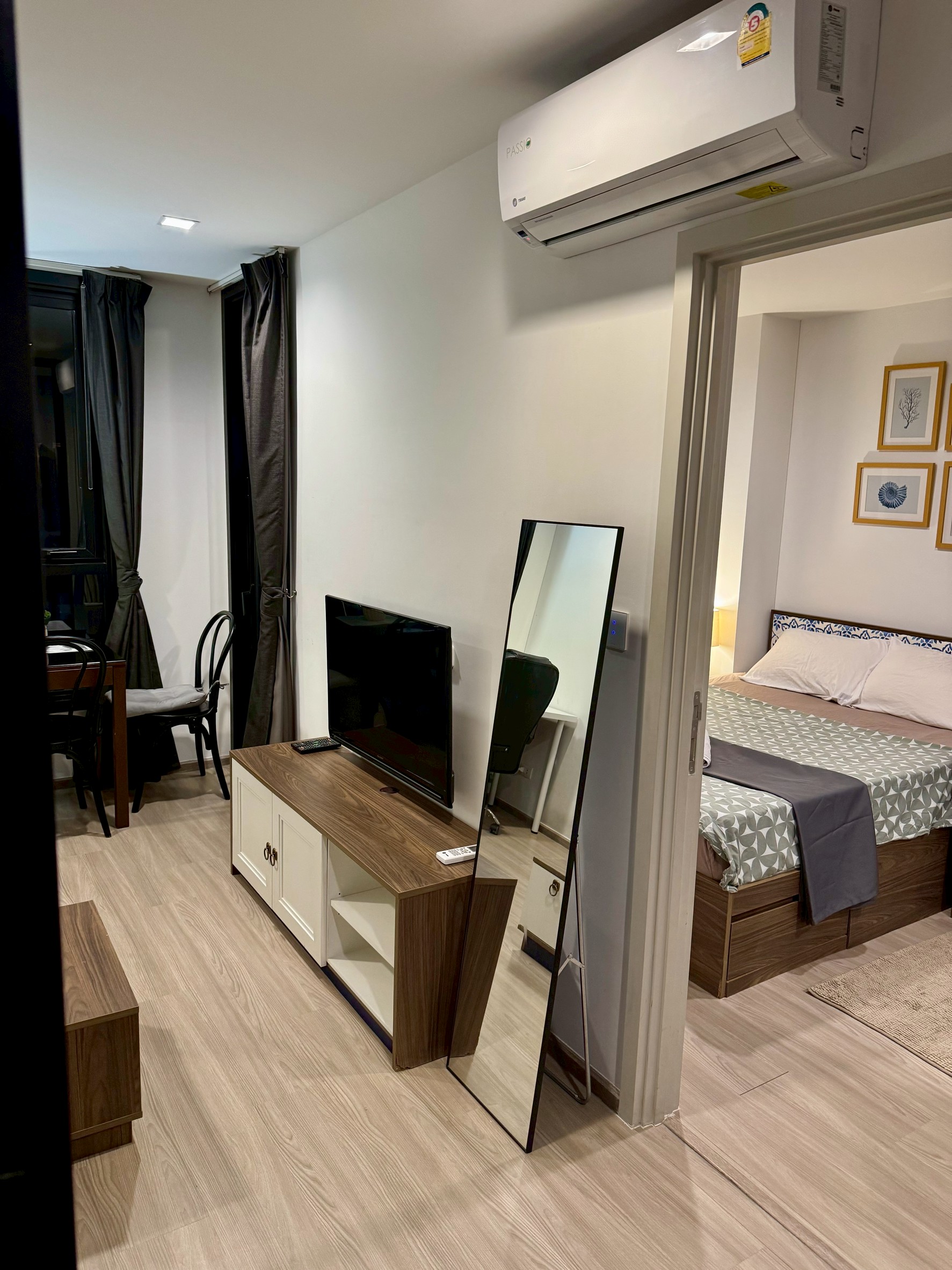 55fff80b152f45b6996e4348863dc0e1