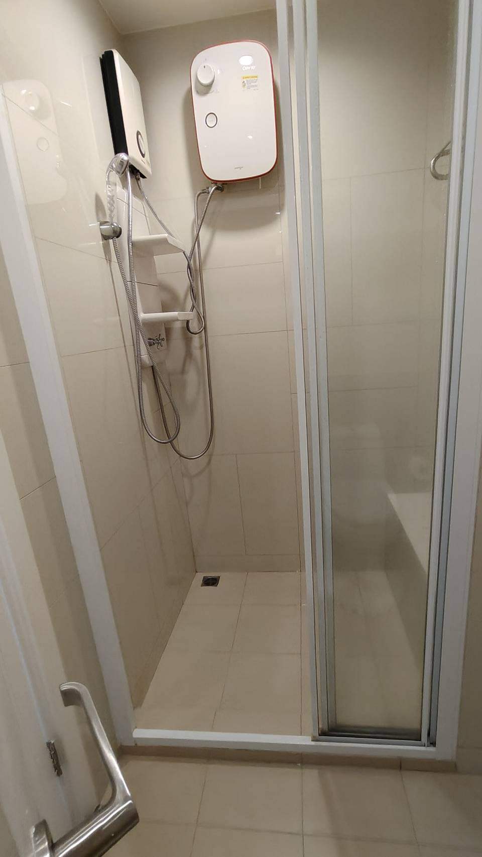 5b8b14640a6d4f77a98a8963a9fed342