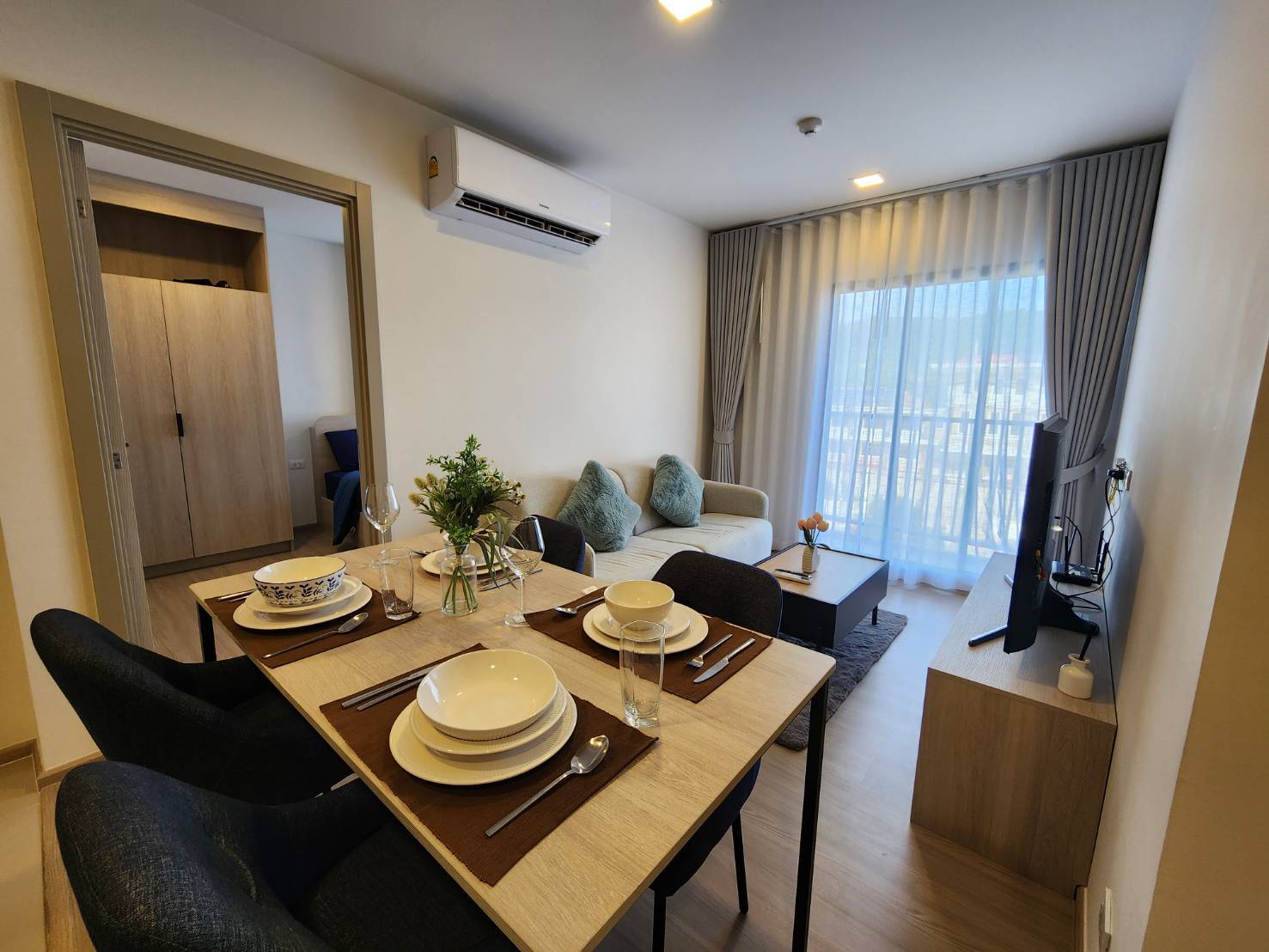 5dd0145d2f2640c5b86d6780b150d2e2