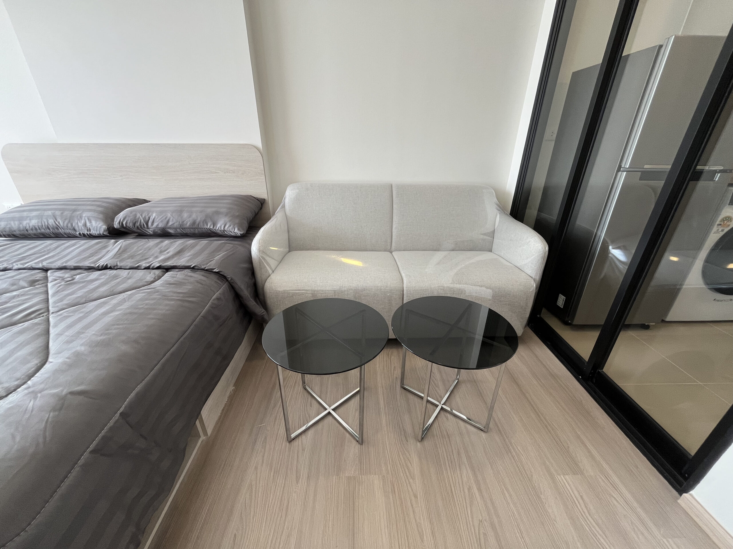 5ddf8463e82a4ade946c09a3307495a0-2