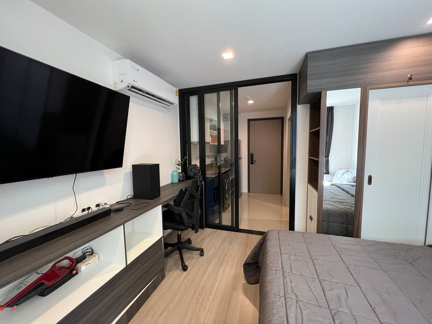 5eb395ba13374b93afab73429c645a6e