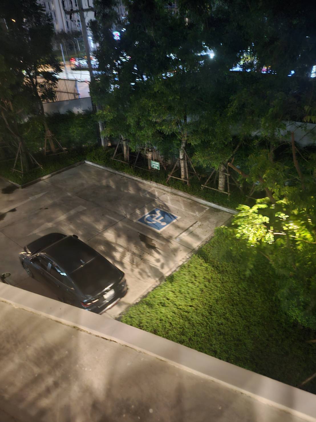 5f60ab877f8b447d82bf4efc67d8495f