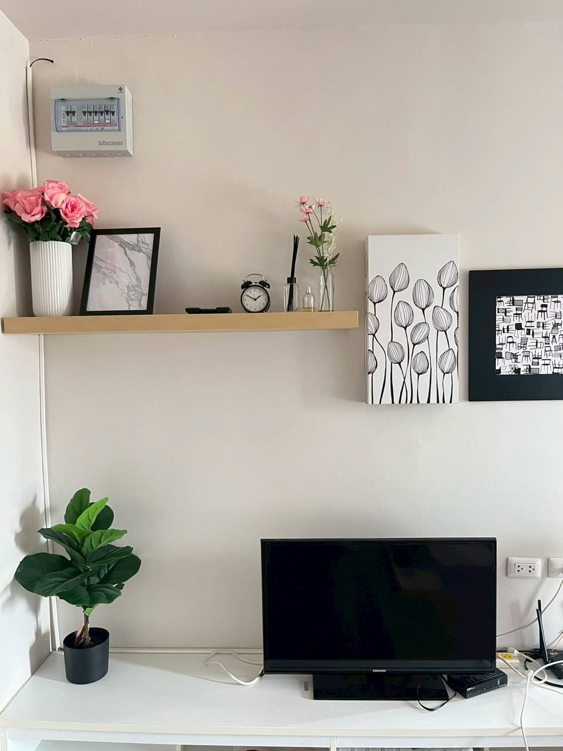 62e8d09e9ced4b8f9ac25f91513106d3