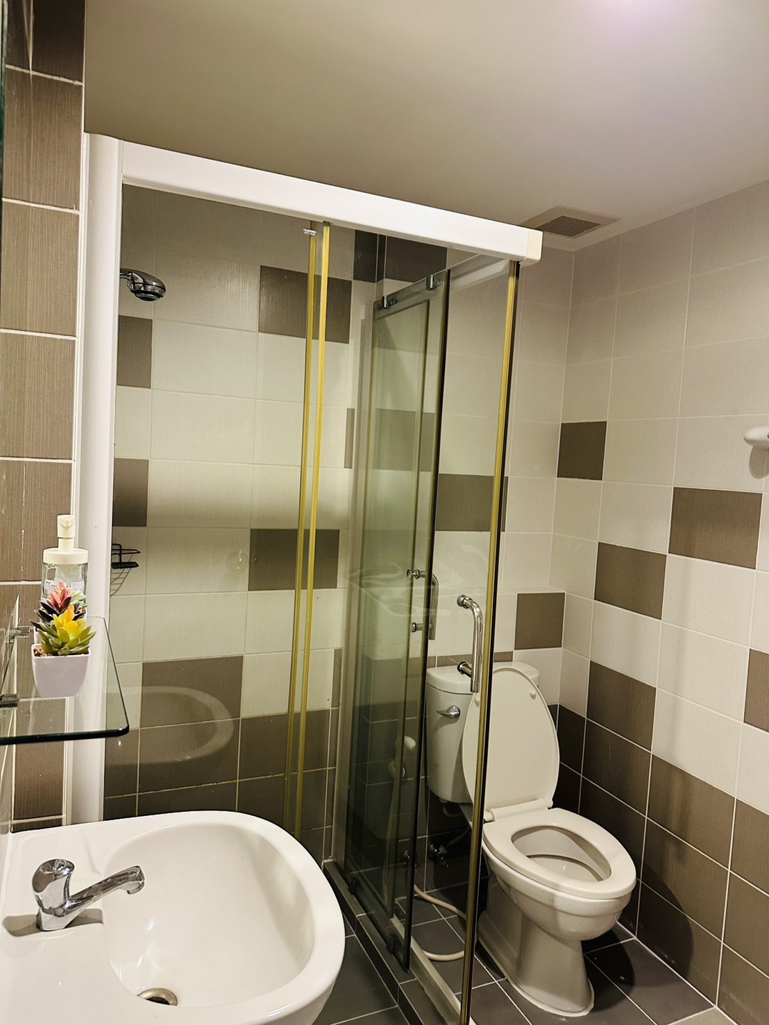 6f2d8cd59d7344d2bb24536991608875