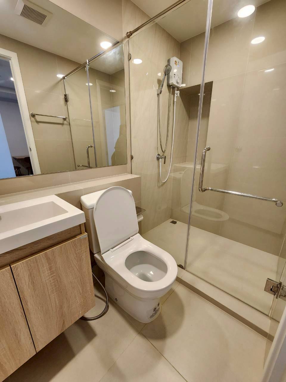 723dad53fb57490ca6f5921d86b5832e