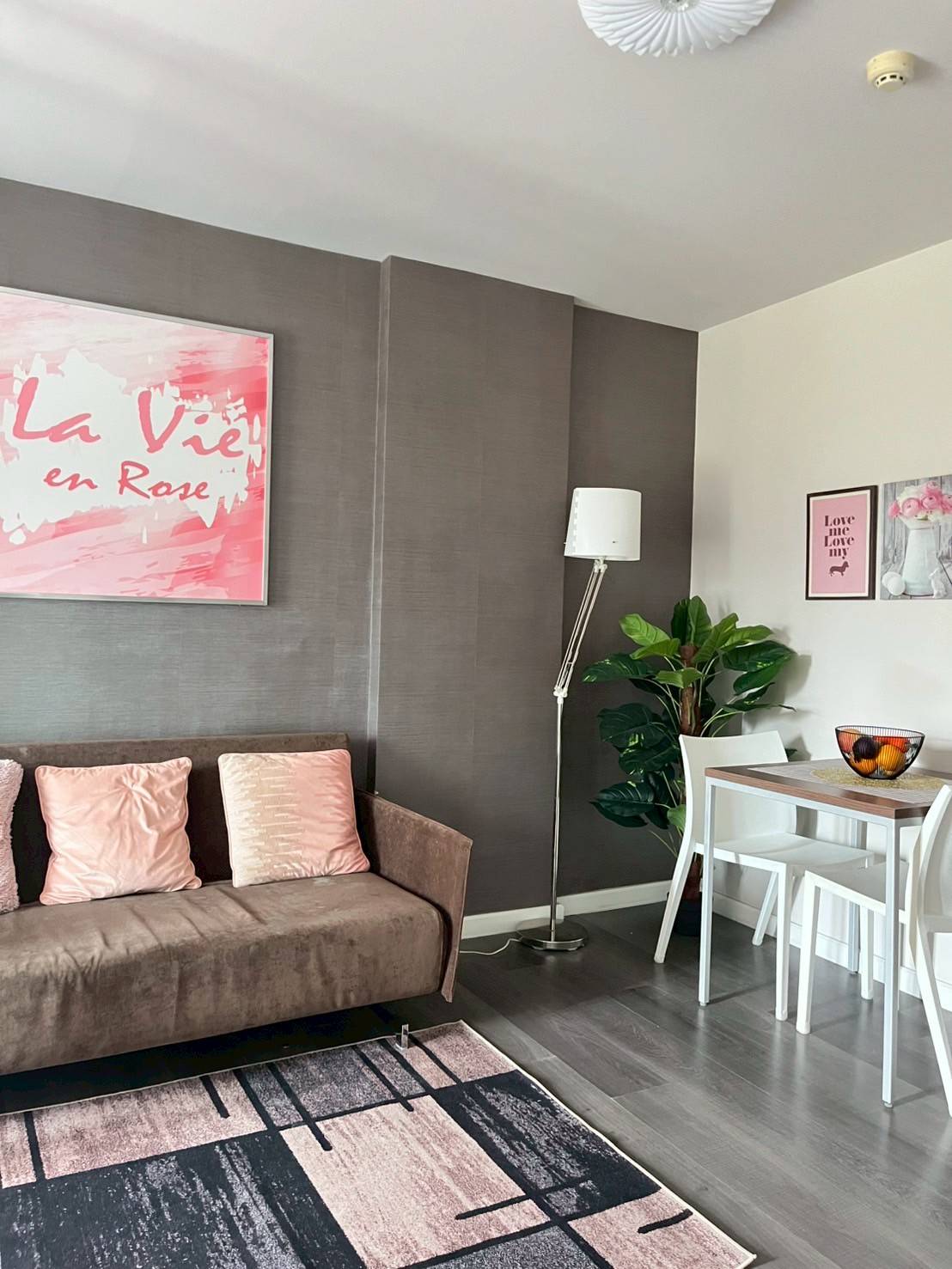 7d2a32acca5f4d289f4196066a978b1b