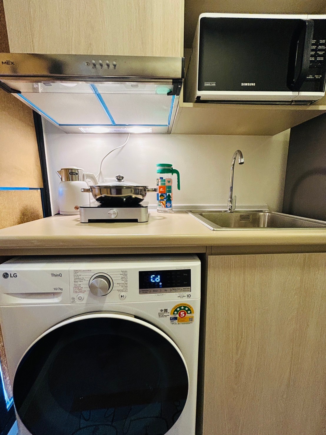 8153fd1a6a86439da91f77beda651e83