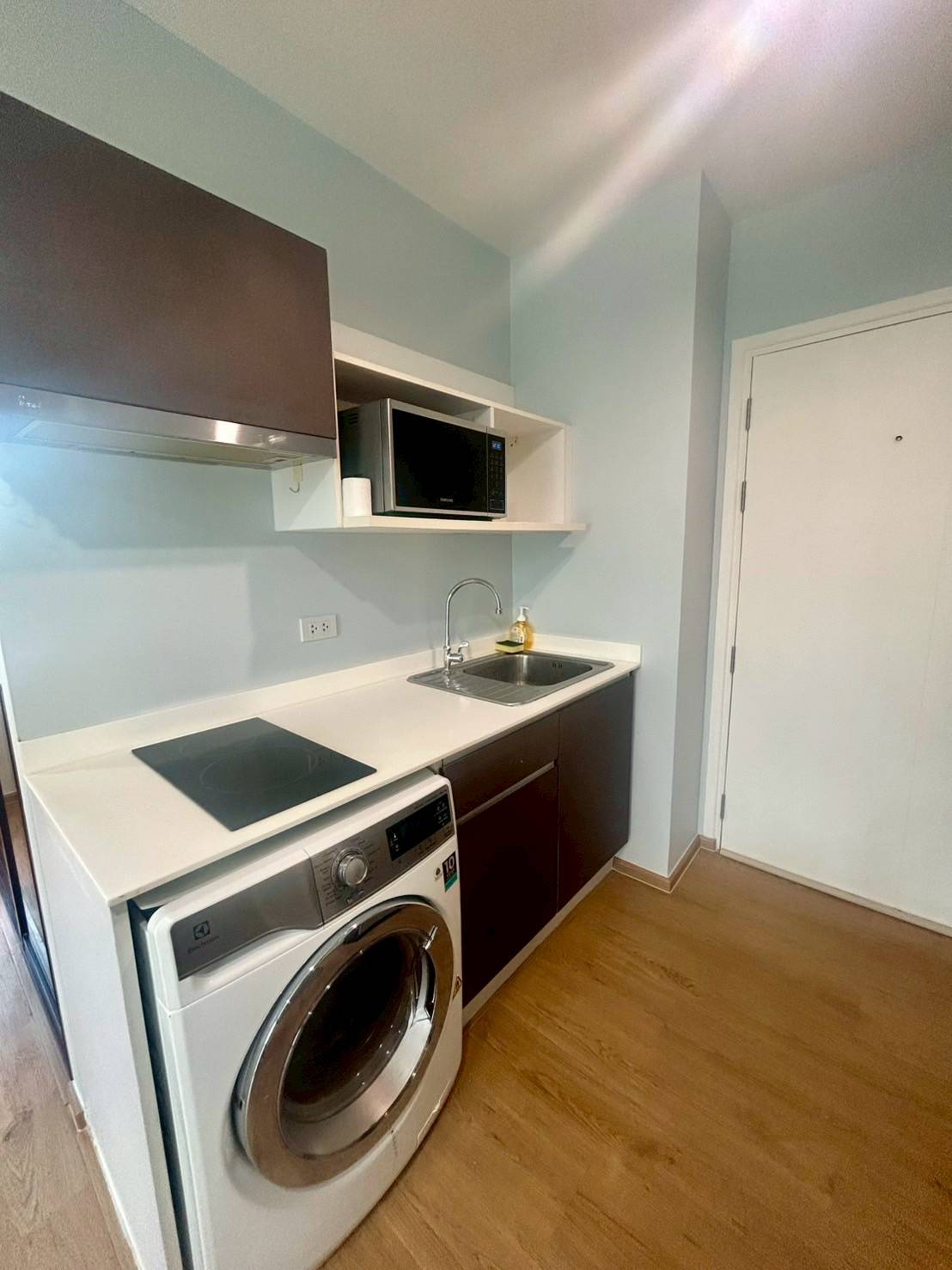 8846ec78cf9a481fbeadbb4e845c5e5e