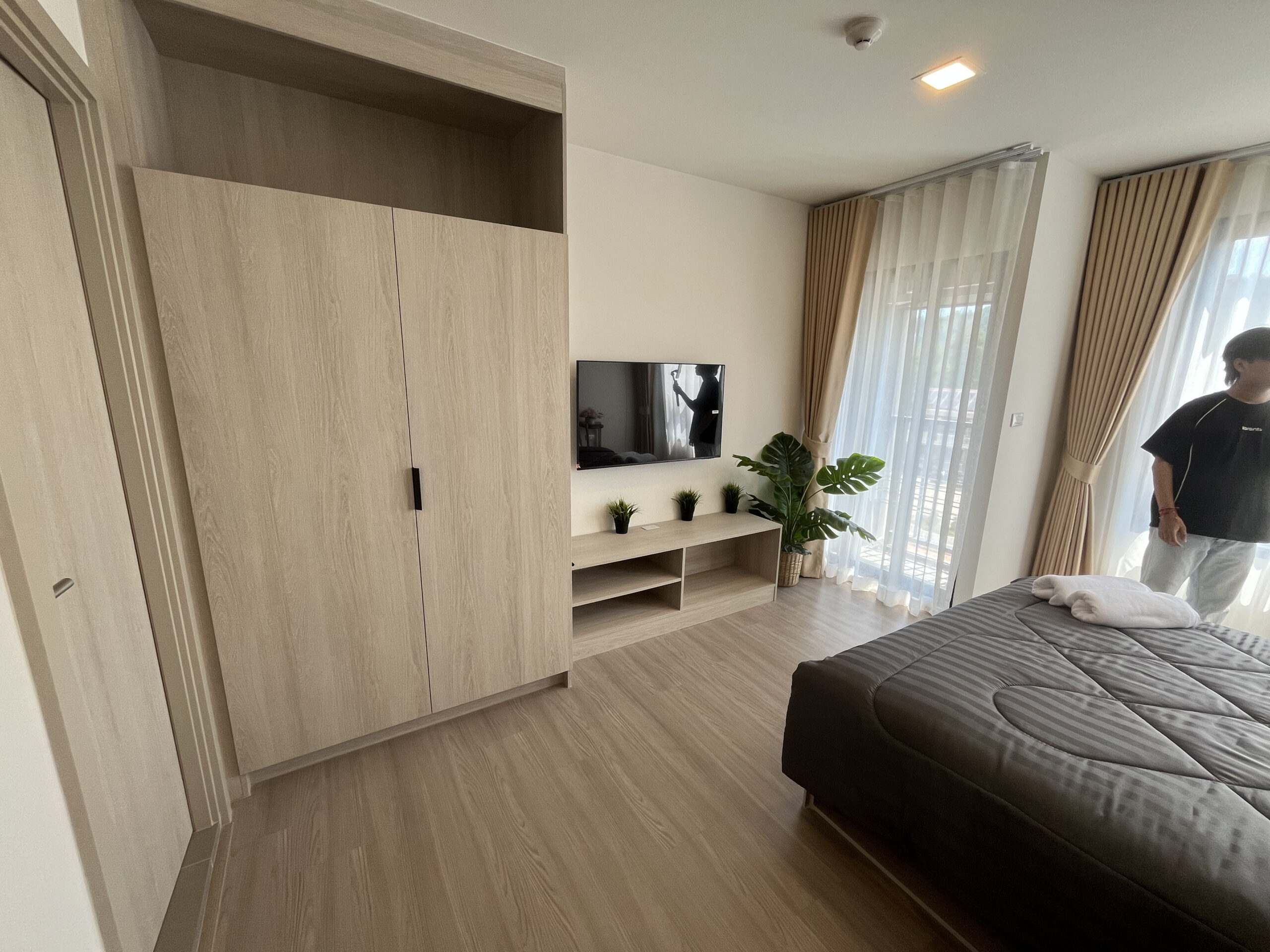 8a959317fc4949329ed012abd7ef93c5-2