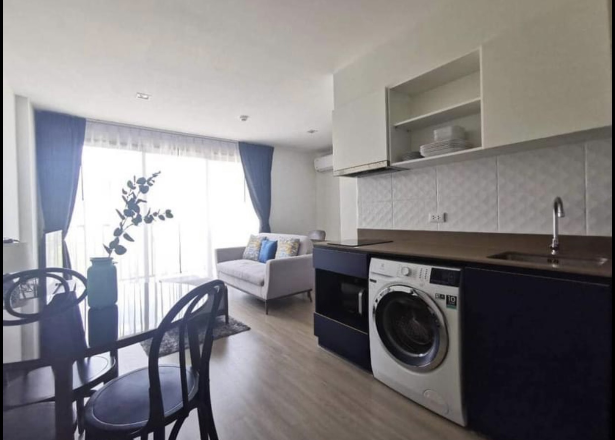 96d0418eb55f43fe8fa890343883bbc7-1