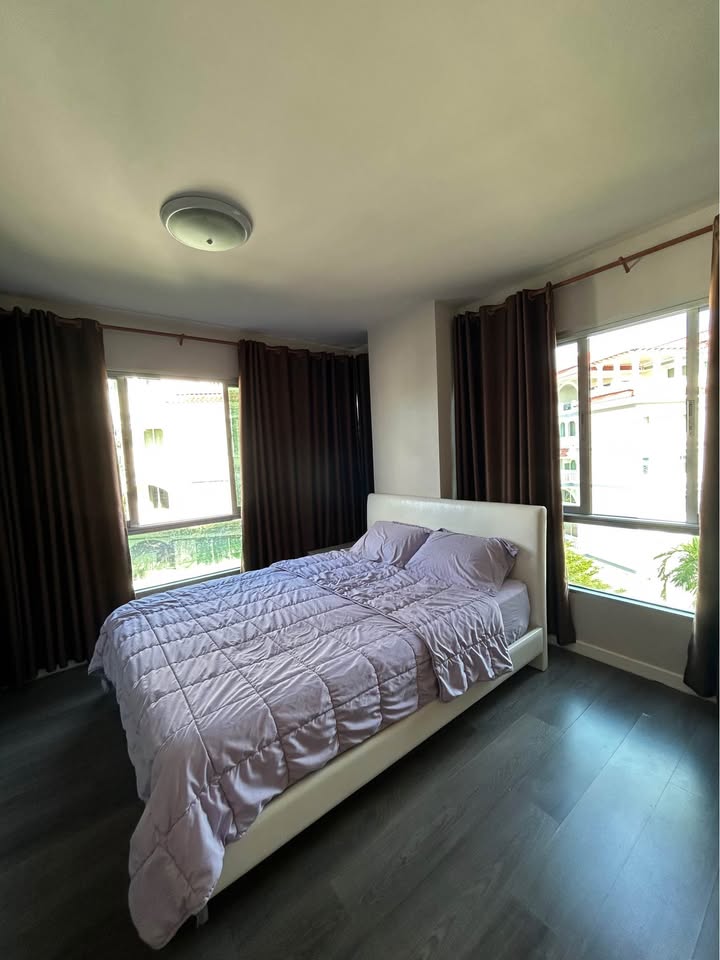 9ac85f5998084f8abf24cb1e610f4eba-1