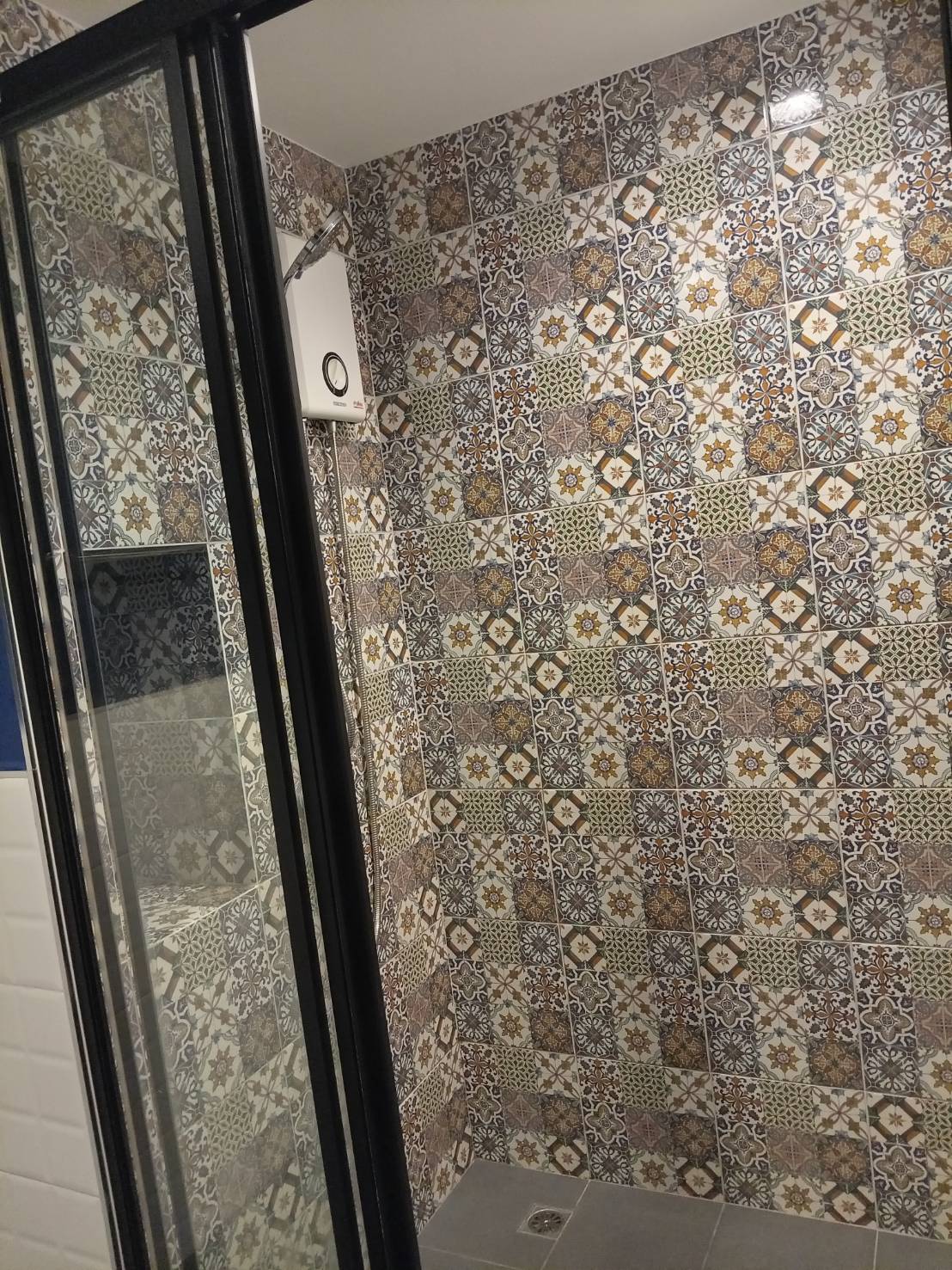 9b161866d0d24d39aa69b4128694b226