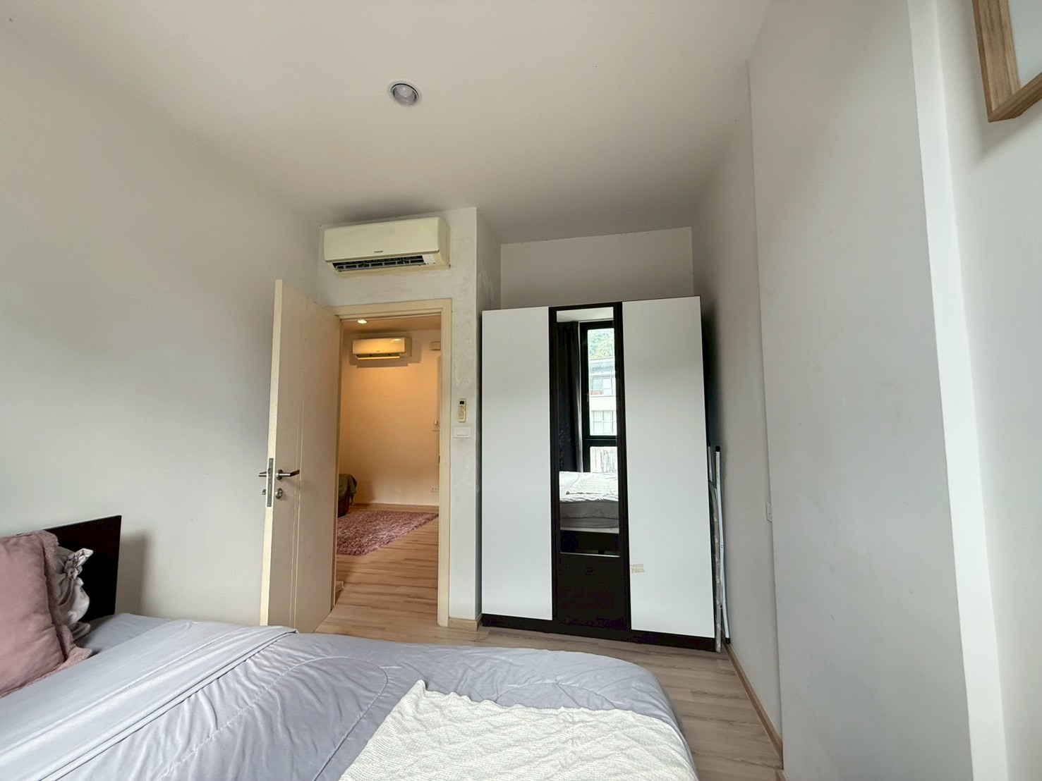 LINE_ALBUM_TBUT273_250911_10