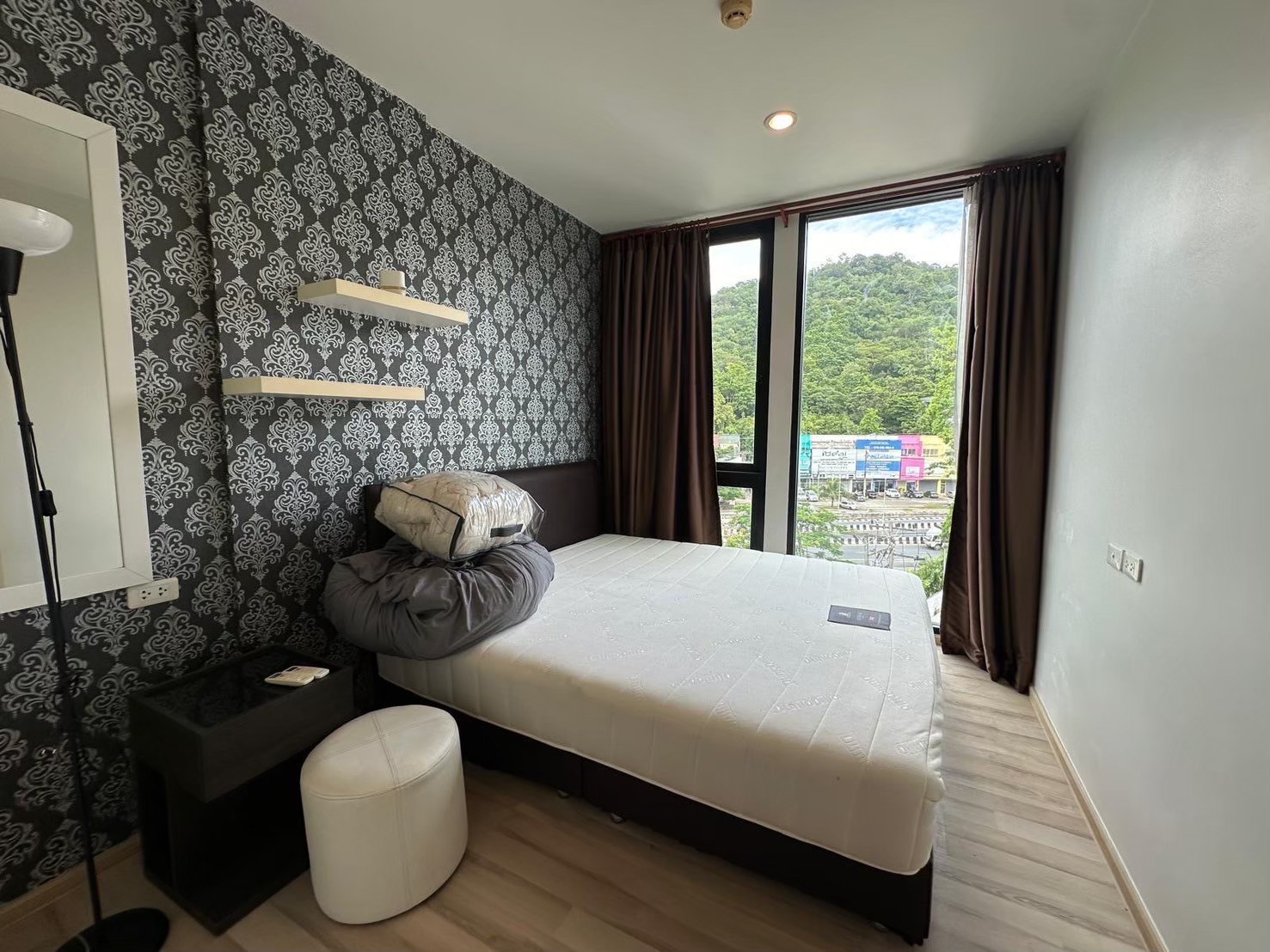 LINE_ALBUM_เดอะ-เบส-อัพทาว_250715_16