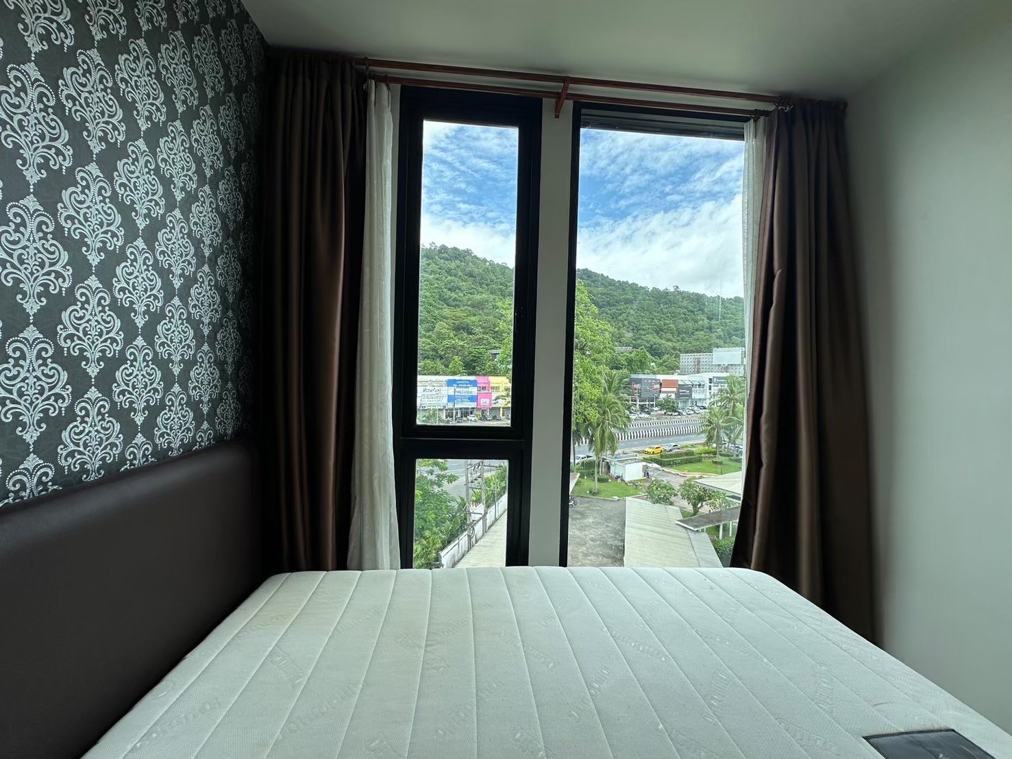 LINE_ALBUM_เดอะ-เบส-อัพทาว_250715_5