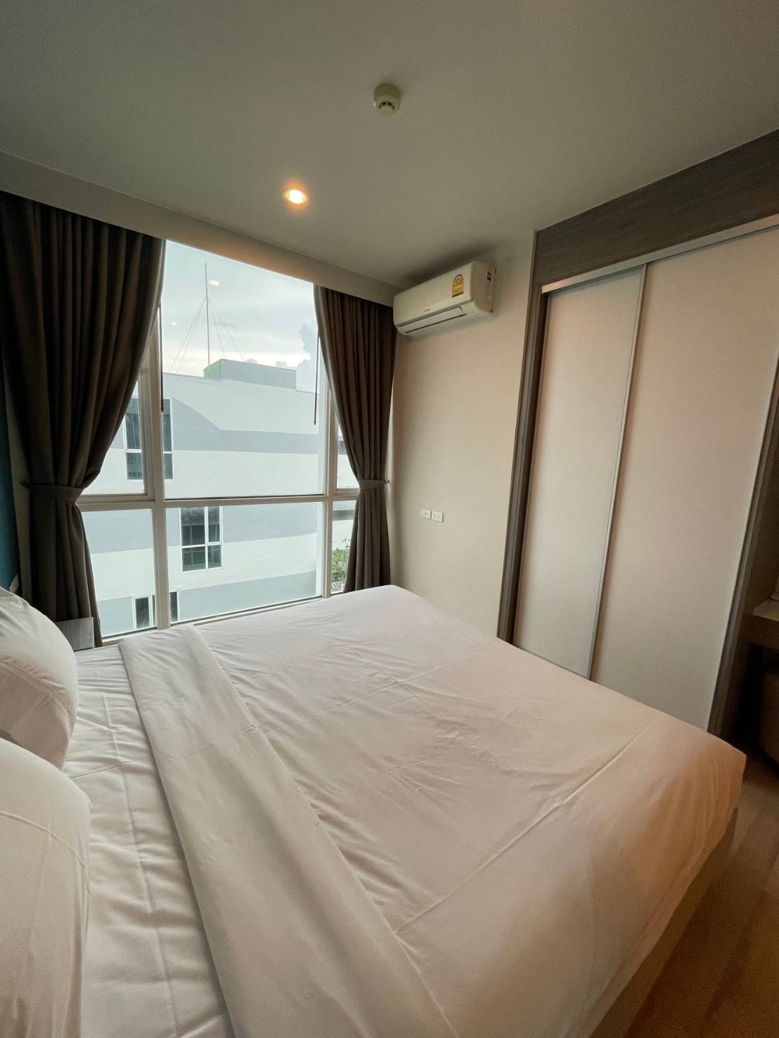 a17a2b950fe04762bd2c4cf5834ff833-2