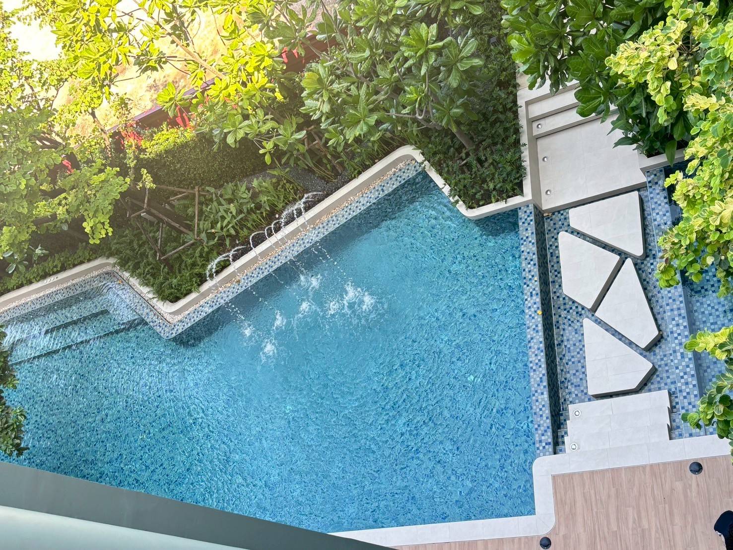 a3b426cacf144ac39a608b701d3b403f-1