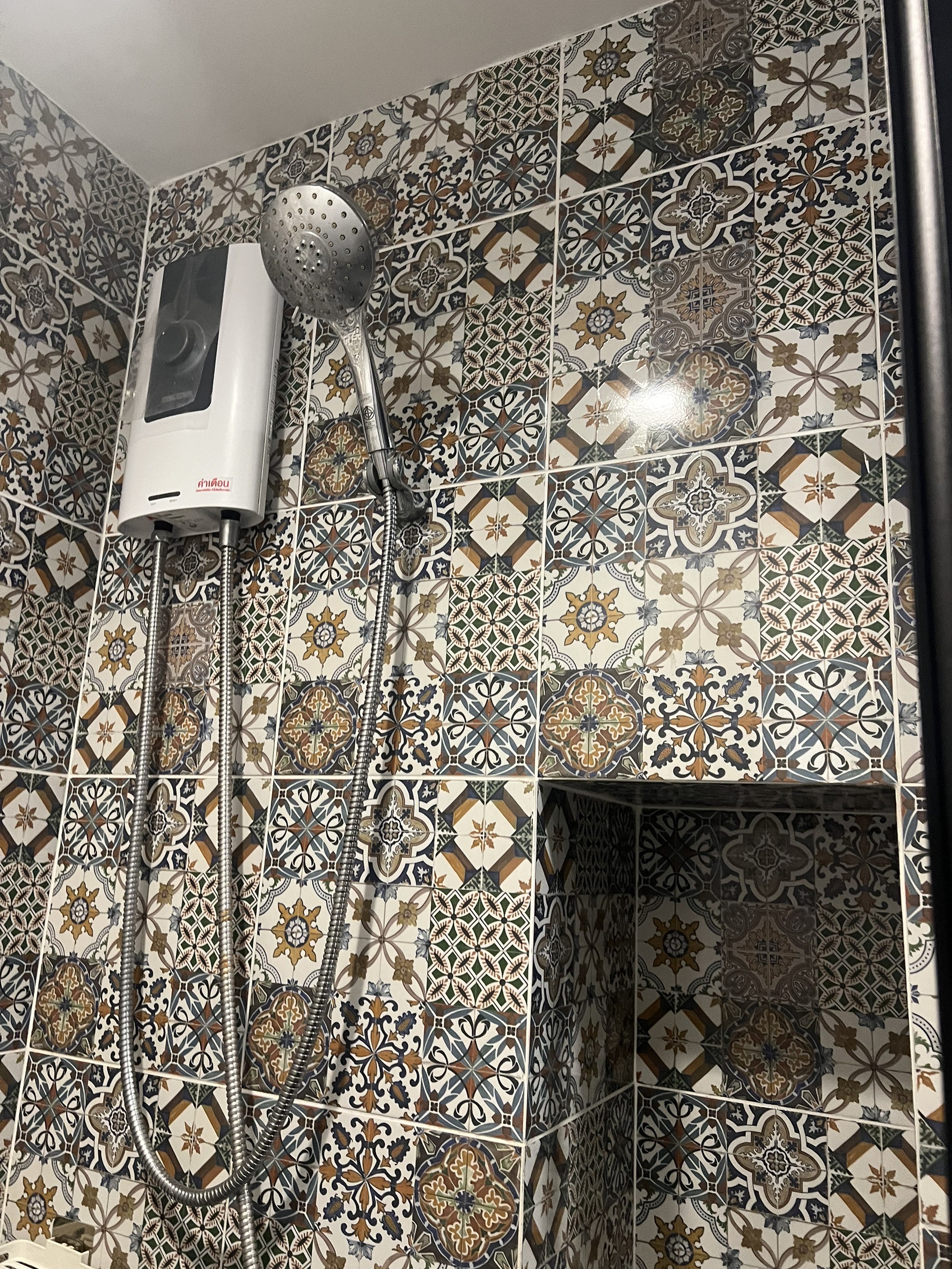 aed904bf6fc7473687eeb1e3de95284e-1