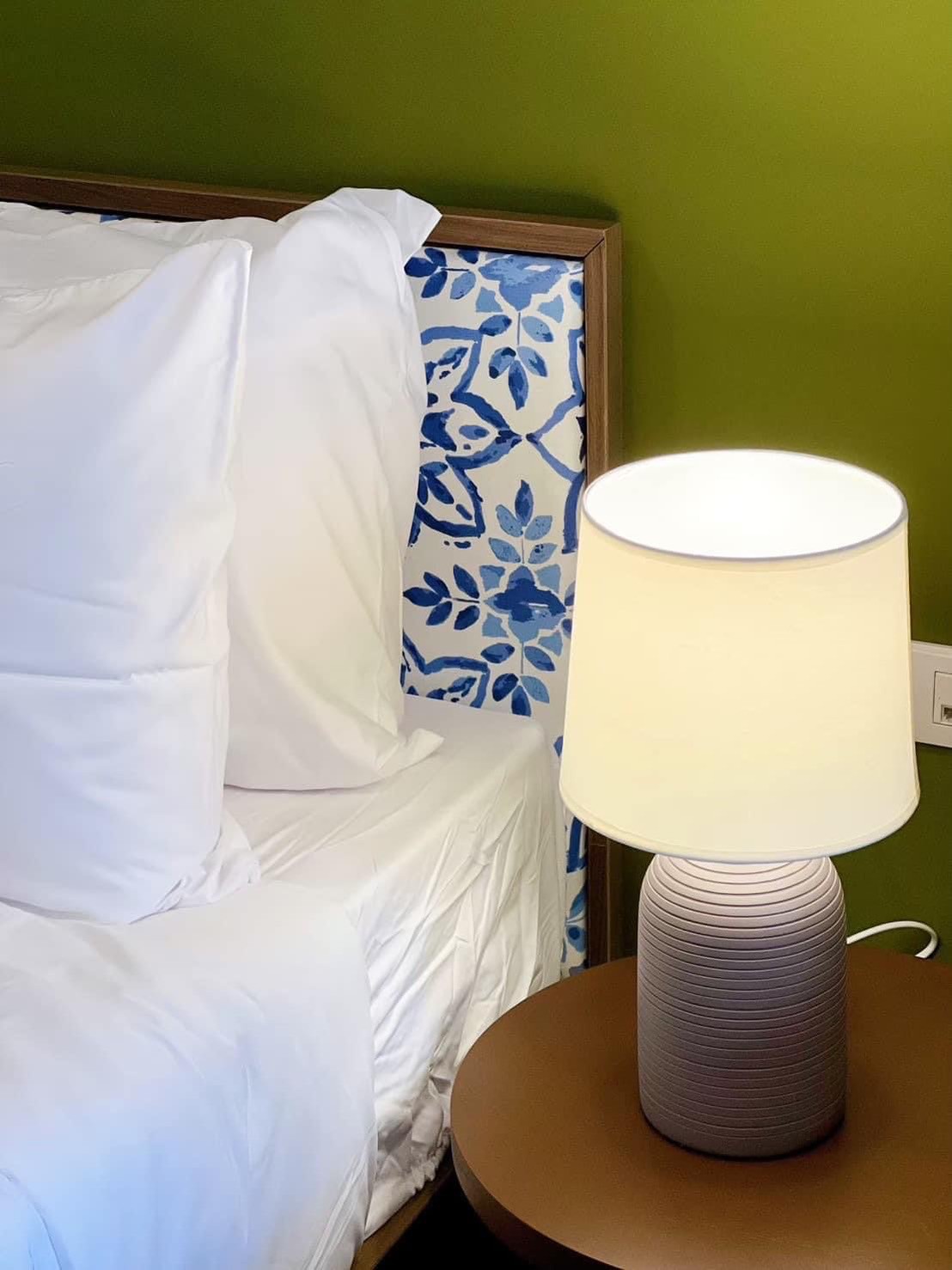 b98daf04c4694f509eccafafcb2bdb70-1