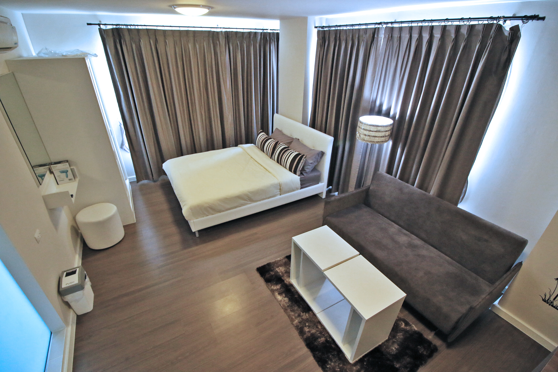 c108bbd9ed444f6aa781e467b4a00177-4