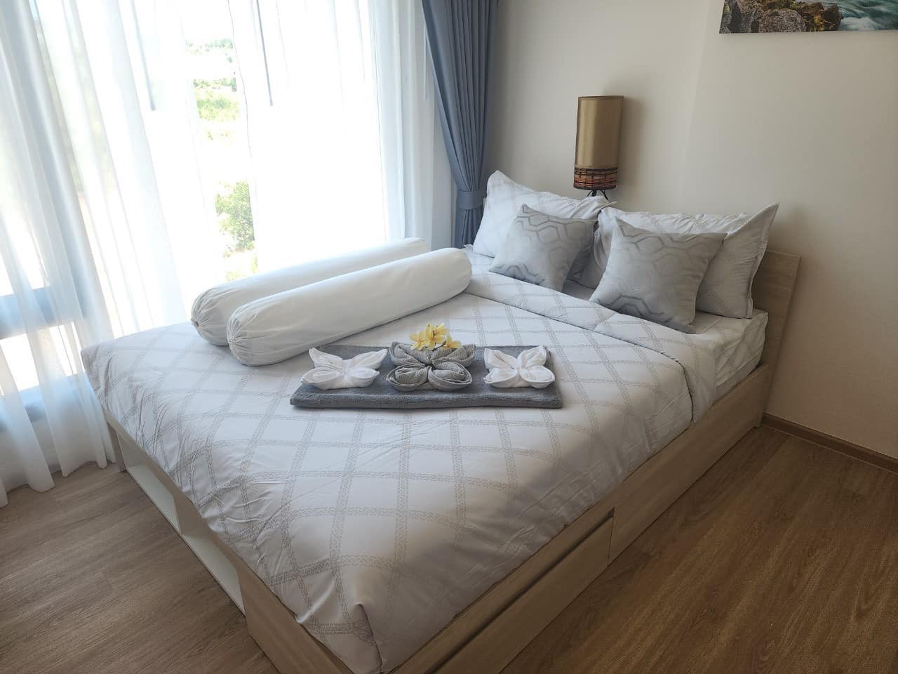 c147ef17326c4fdd843cb3b9df9e0076-1