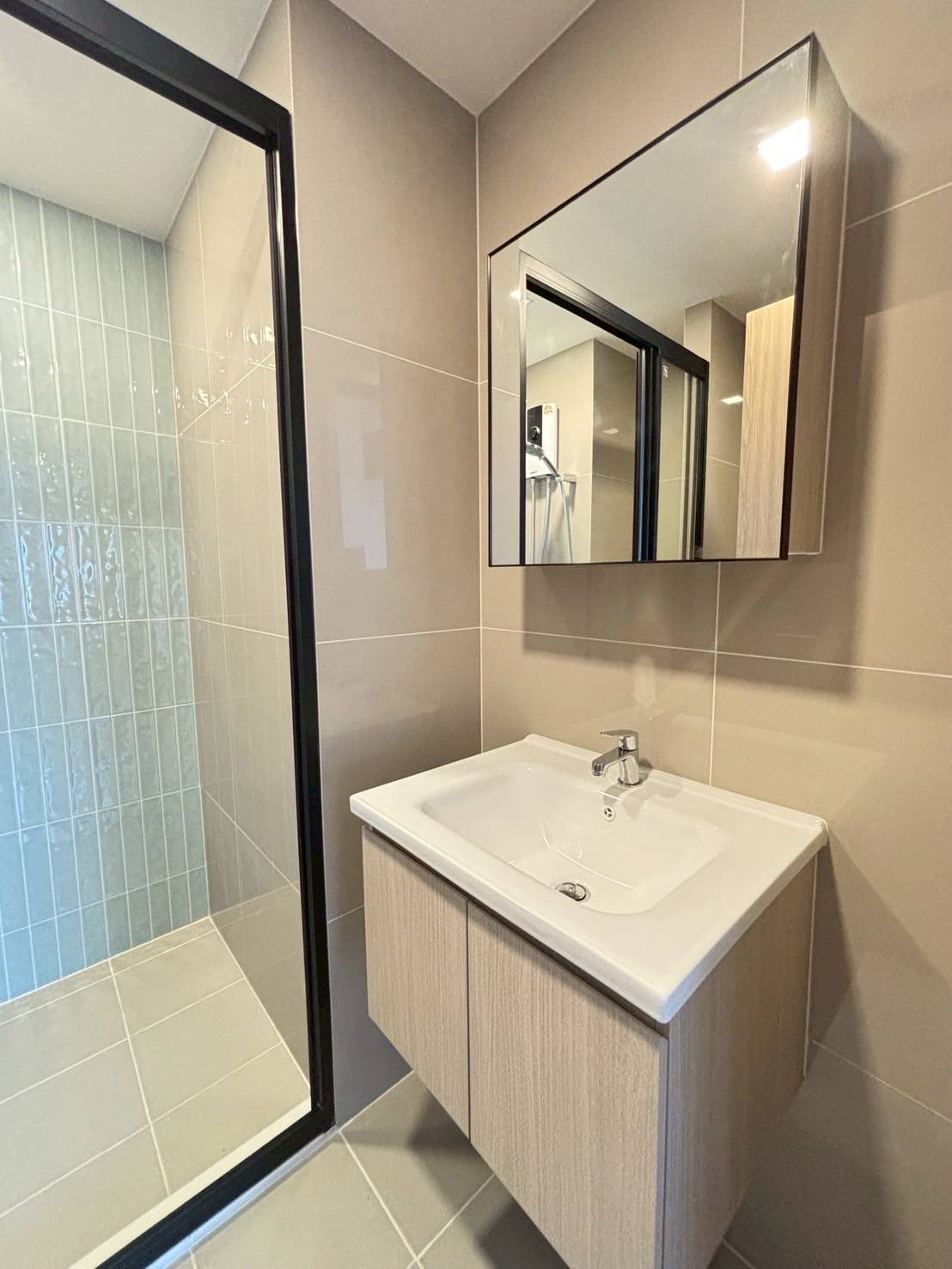 cc1e4878f97a4842b67ebe1497650bb7-1