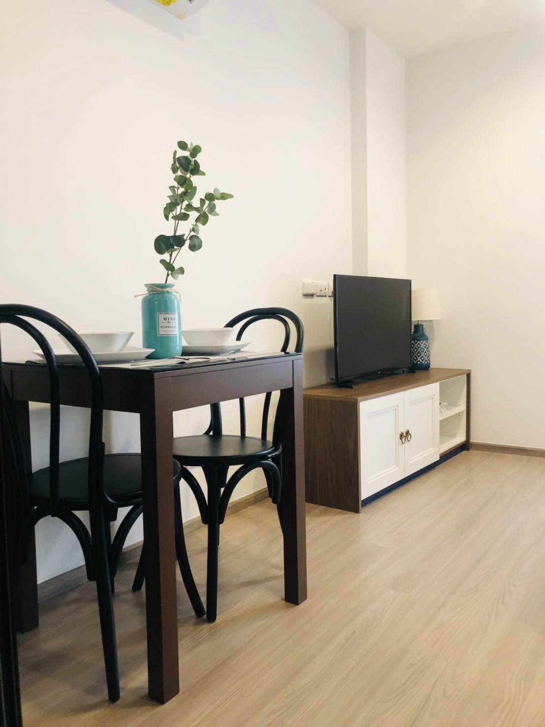 d3e145338e534e52a820045b91ec78c4-1