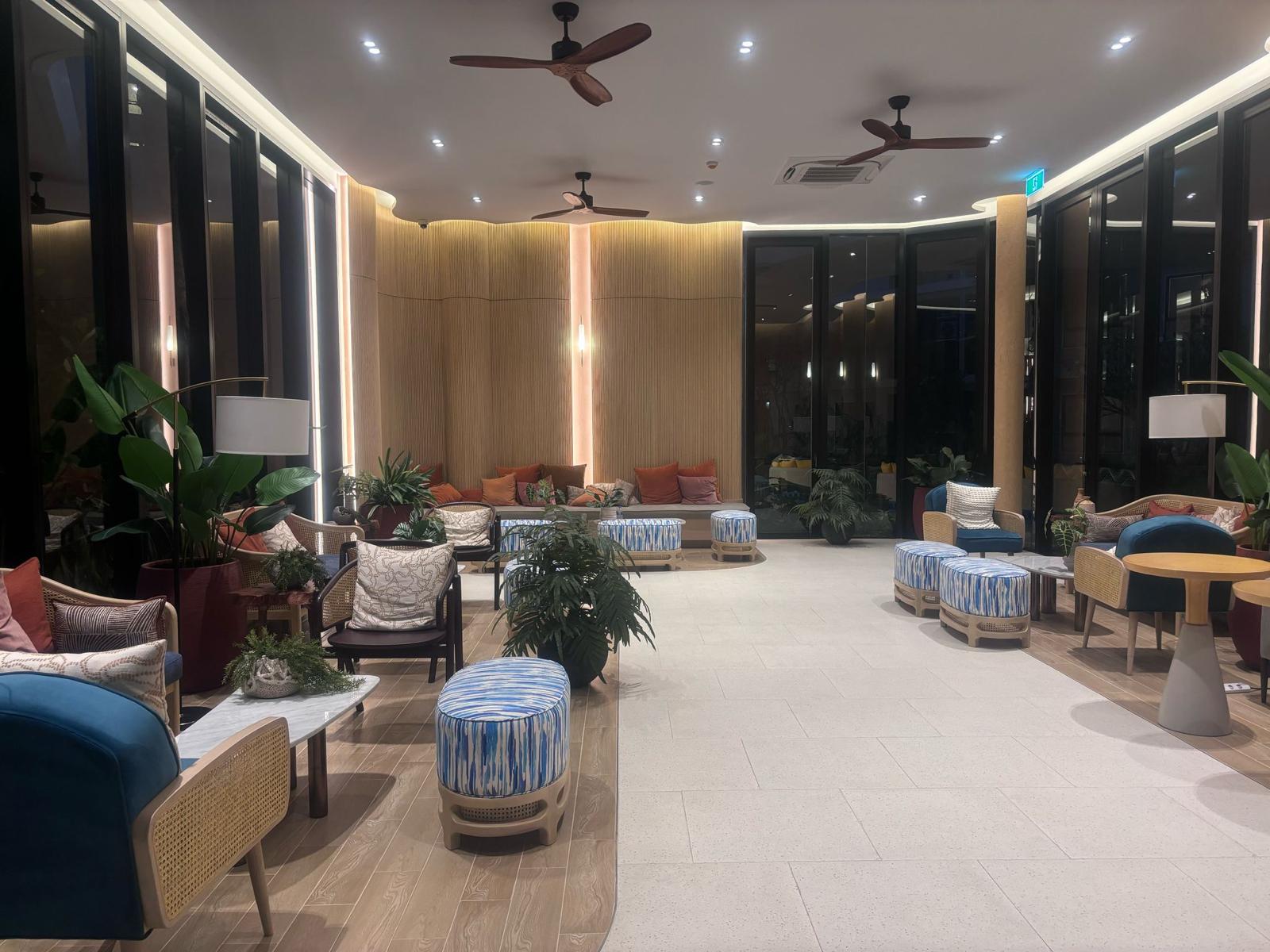 d9eee3e5c08348869ea0bcbf68852e46-1