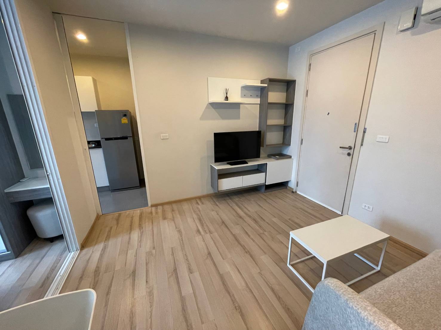 e46a8d5e03534944a0bd231767967f0e