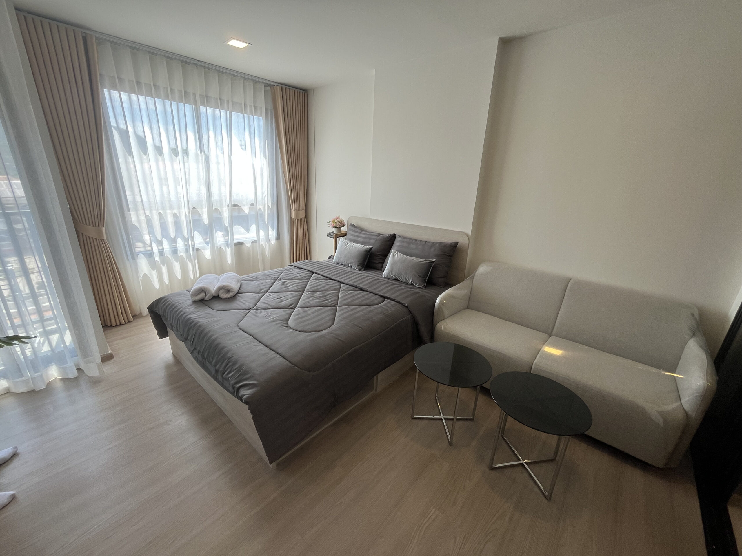 e95940621ad847db8e1d5806003530de